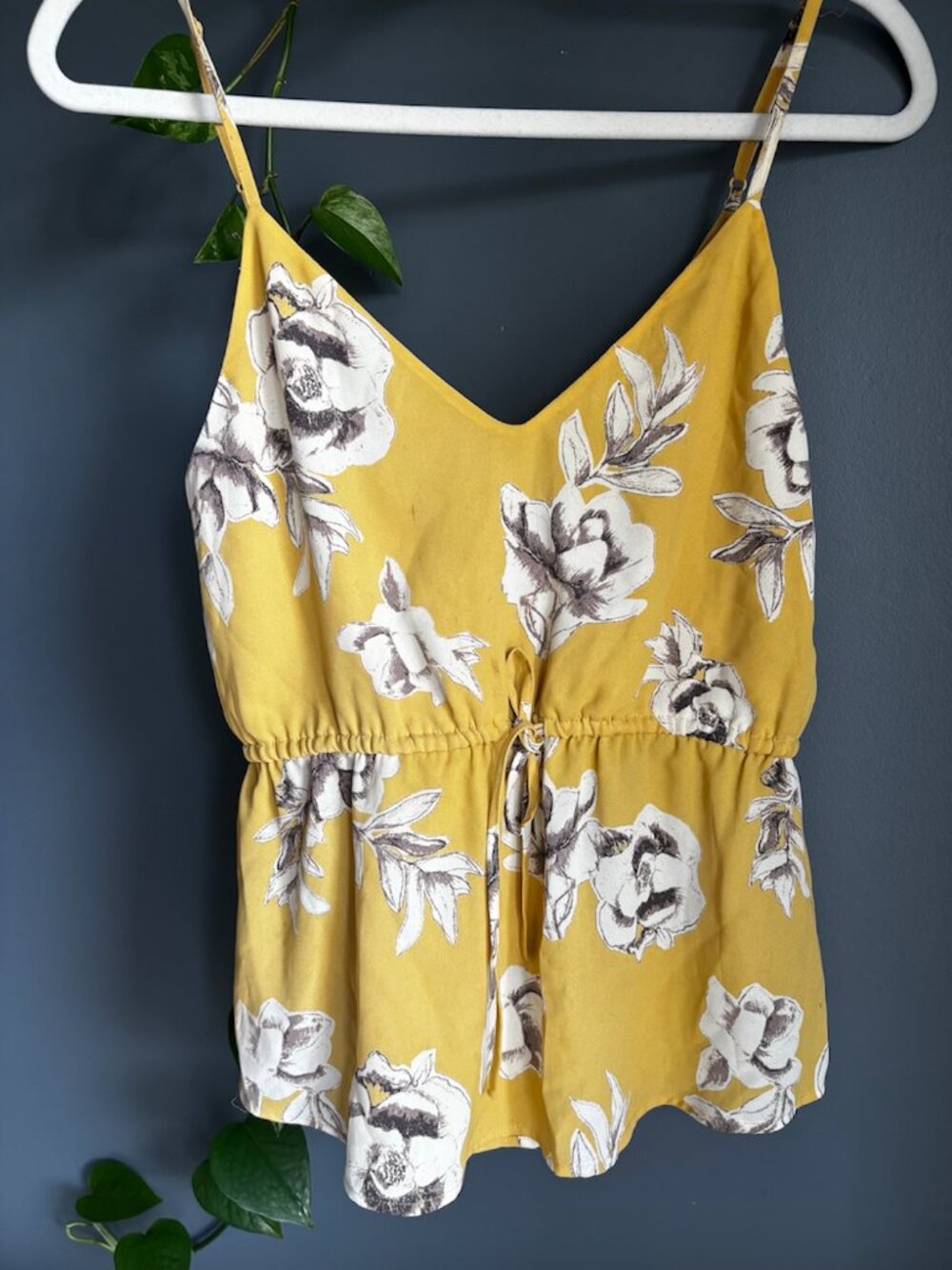 Aritzia Wilfred floral amber tank